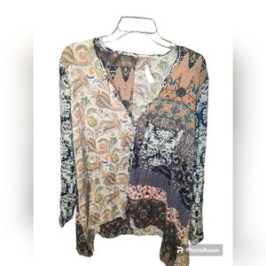NWT Artisan de Luxe gorgeous Bohemian women's button up shirt